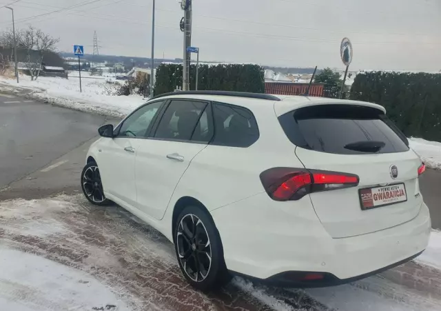 FIAT Tipo Kombi 1.4 T-Jet Lounge
