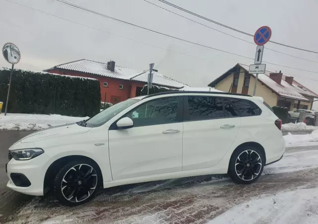 FIAT Tipo Kombi 1.4 T-Jet Lounge