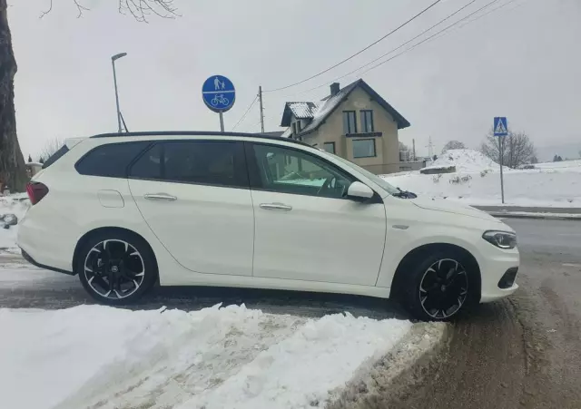 FIAT Tipo Kombi 1.4 T-Jet Lounge