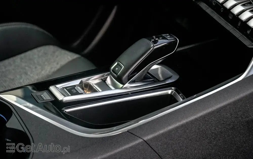 PEUGEOT 3008 BlueHDi 120 Stop & Start EAT6 Allure