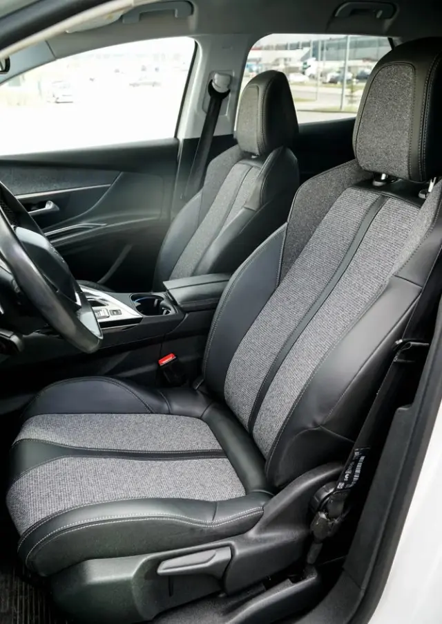 PEUGEOT 3008 BlueHDi 120 Stop & Start EAT6 Allure