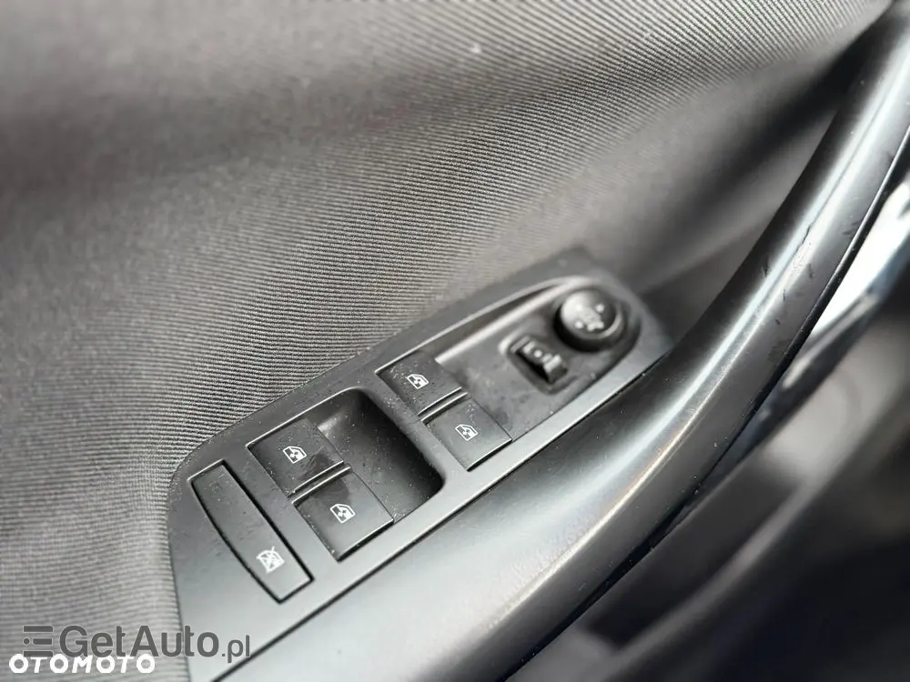 OPEL Astra 1.4 Turbo Edition