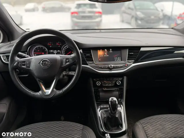 OPEL Astra 1.4 Turbo Edition
