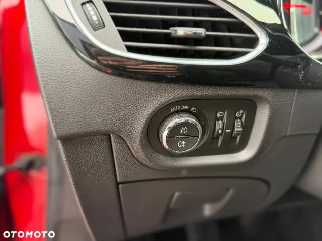 OPEL Astra 1.4 Turbo Edition