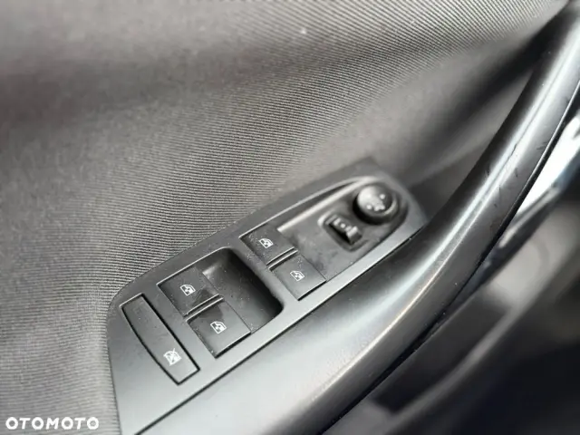 OPEL Astra 1.4 Turbo Edition