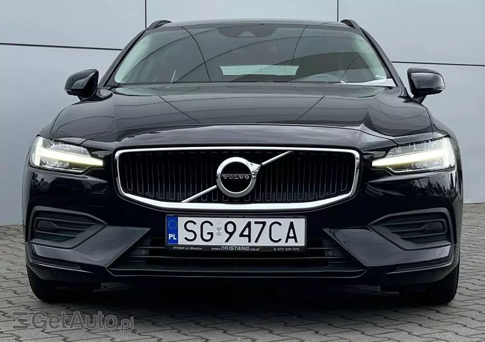 VOLVO V60 D3 Momentum