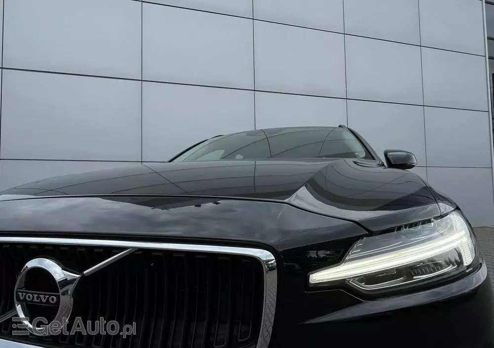 VOLVO V60 D3 Momentum
