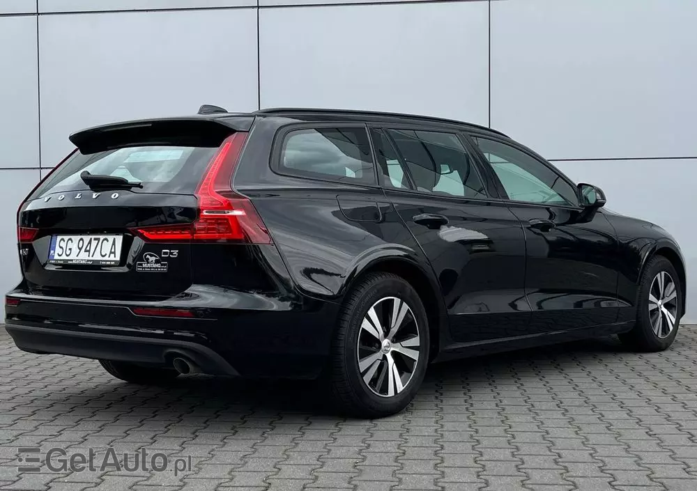 VOLVO V60 D3 Momentum