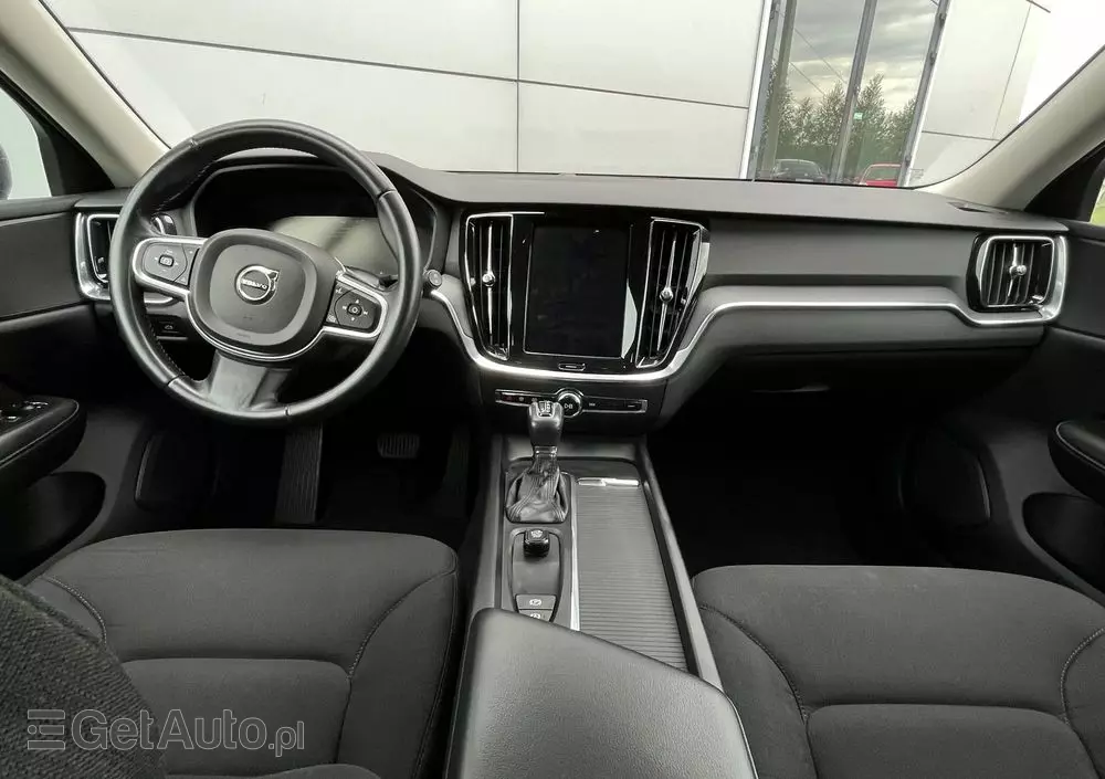 VOLVO V60 D3 Momentum