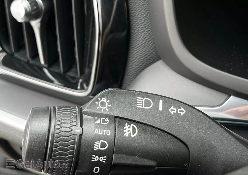 VOLVO V60 D3 Momentum