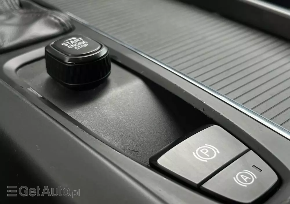 VOLVO V60 D3 Momentum