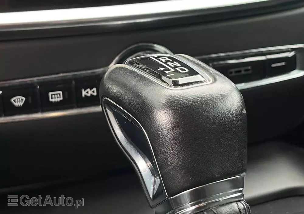 VOLVO V60 D3 Momentum