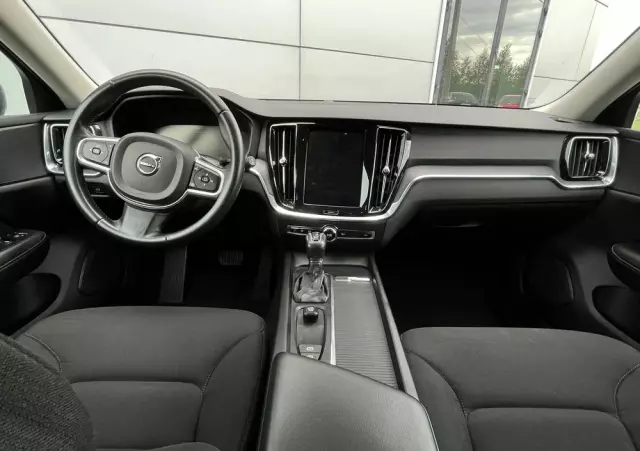 VOLVO V60 D3 Momentum