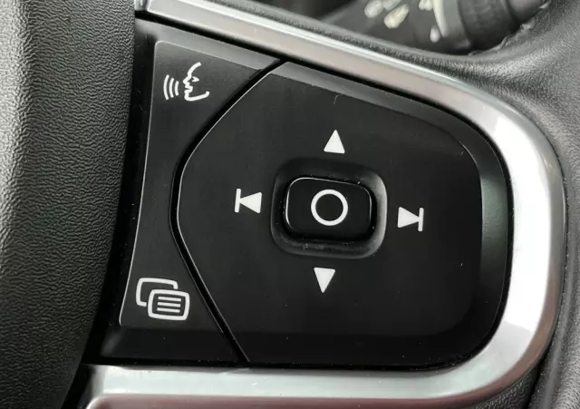 VOLVO V60 D3 Momentum