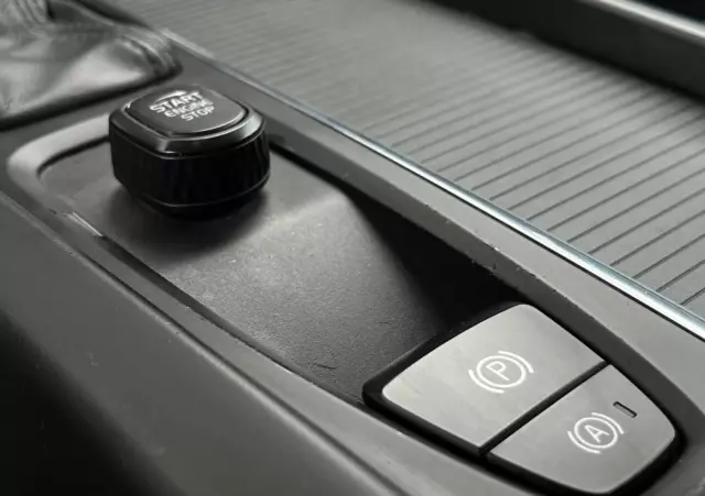 VOLVO V60 D3 Momentum