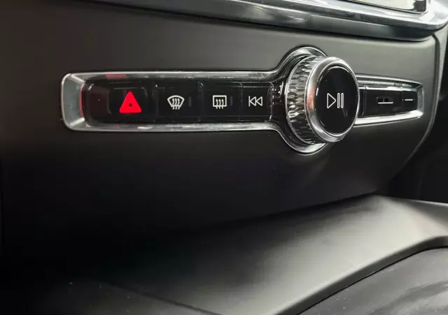 VOLVO V60 D3 Momentum