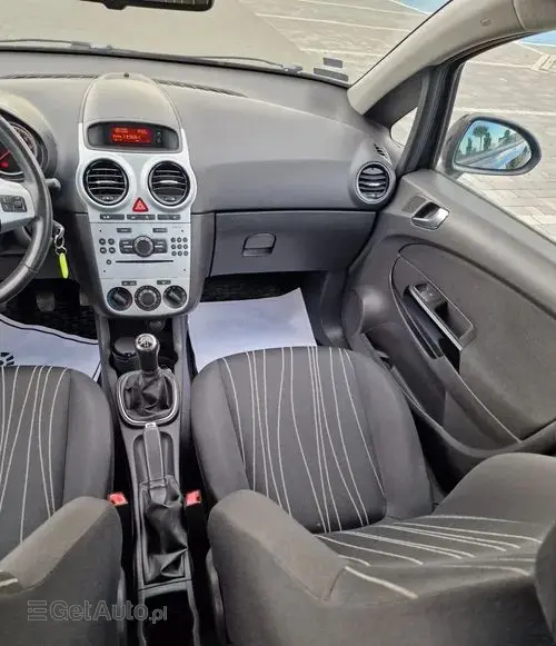 OPEL Corsa 