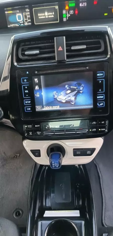 TOYOTA Prius 1.8 Hybrid Prestige