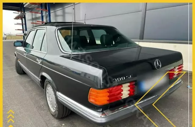 MERCEDES-BENZ W 126 