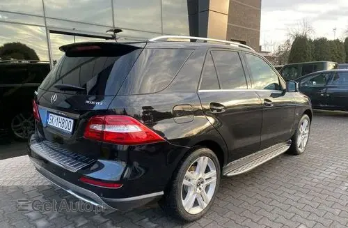 MERCEDES-BENZ ML 