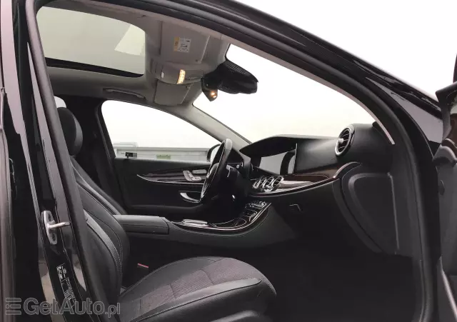 MERCEDES-BENZ Klasa E 400 d 4-Matic All-Terrain Avantgarde
