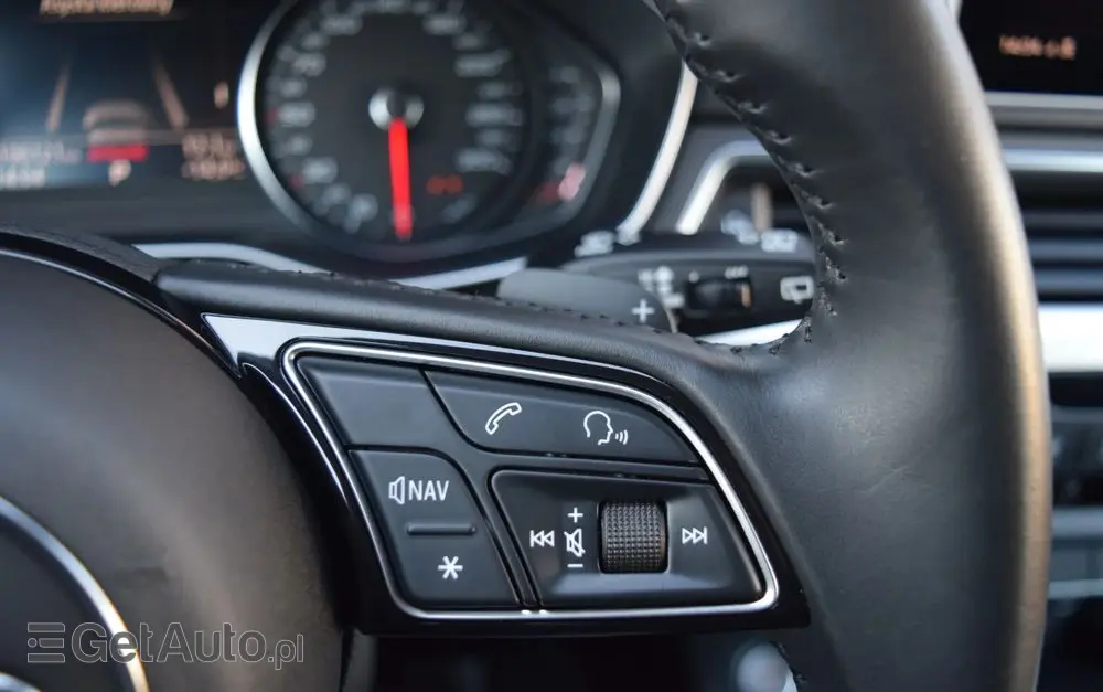 AUDI A4 Avant 2.0 TDI Quattro Sport S tronic