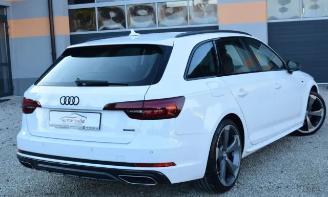 AUDI A4 Avant 2.0 TDI Quattro Sport S tronic