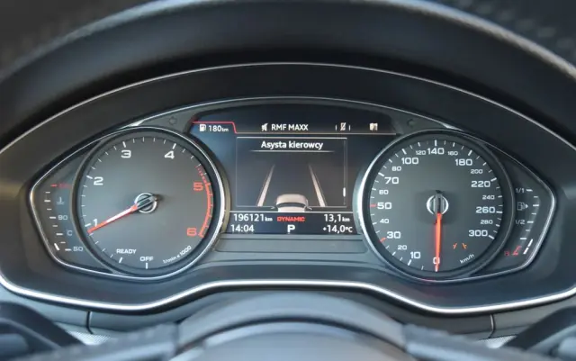 AUDI A4 Avant 2.0 TDI Quattro Sport S tronic