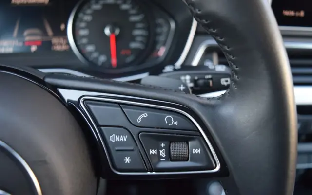 AUDI A4 Avant 2.0 TDI Quattro Sport S tronic