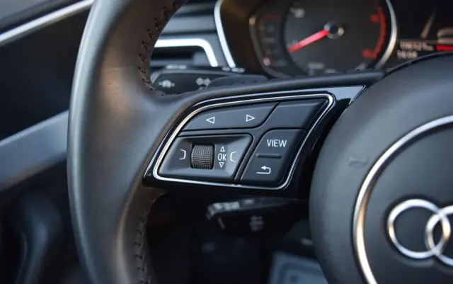 AUDI A4 Avant 2.0 TDI Quattro Sport S tronic