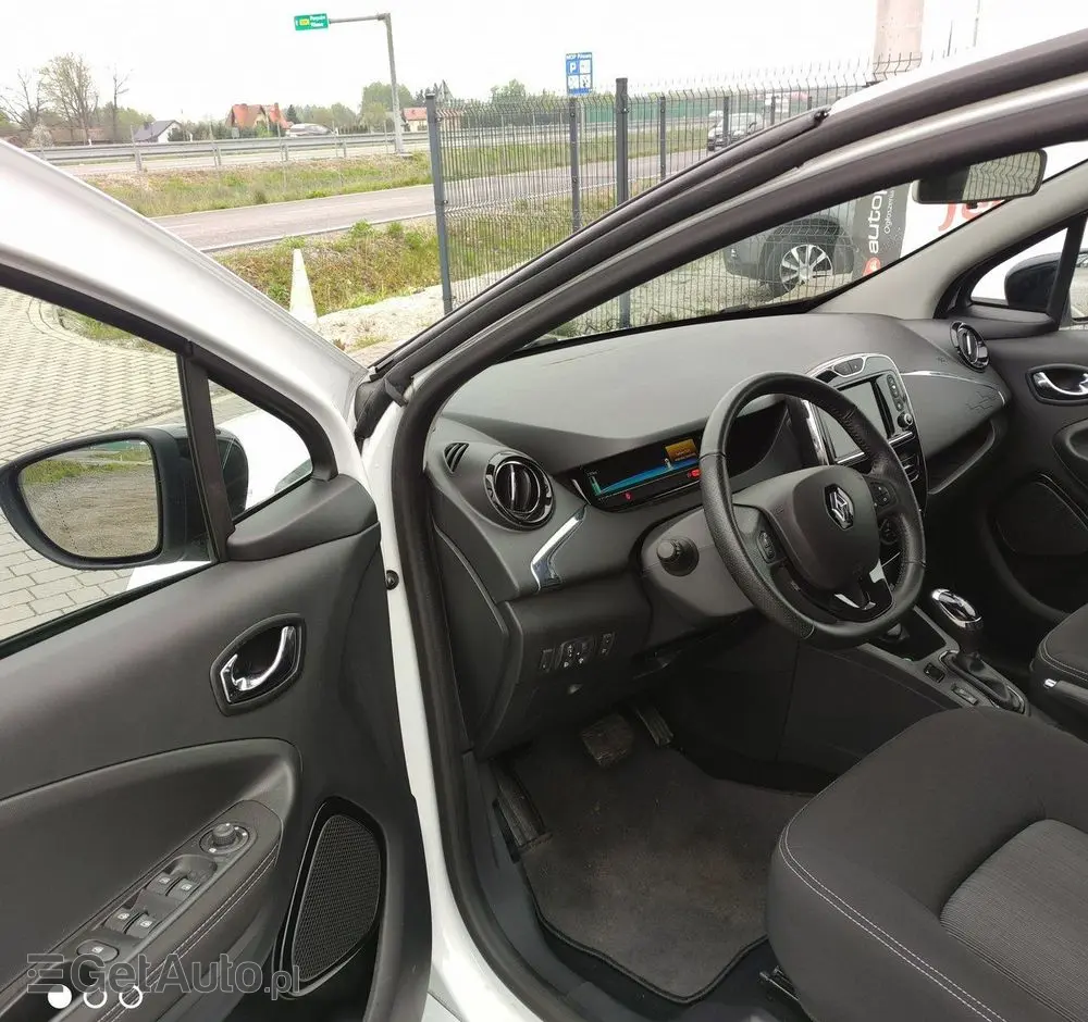 RENAULT Zoe 