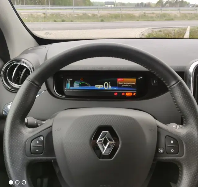 RENAULT Zoe 