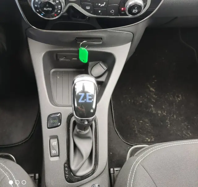 RENAULT Zoe 
