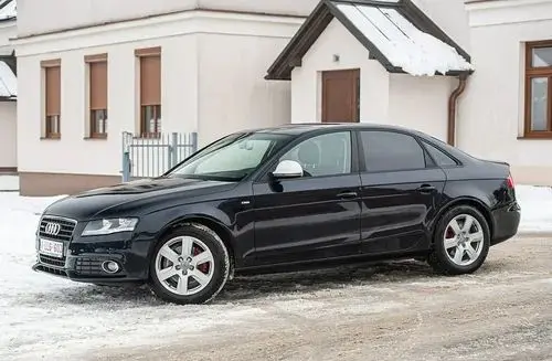 AUDI A4 