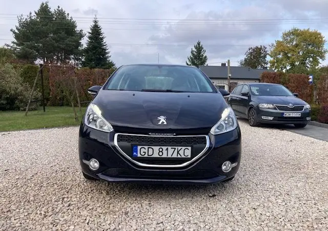 PEUGEOT 208 1.2 PureTech Active