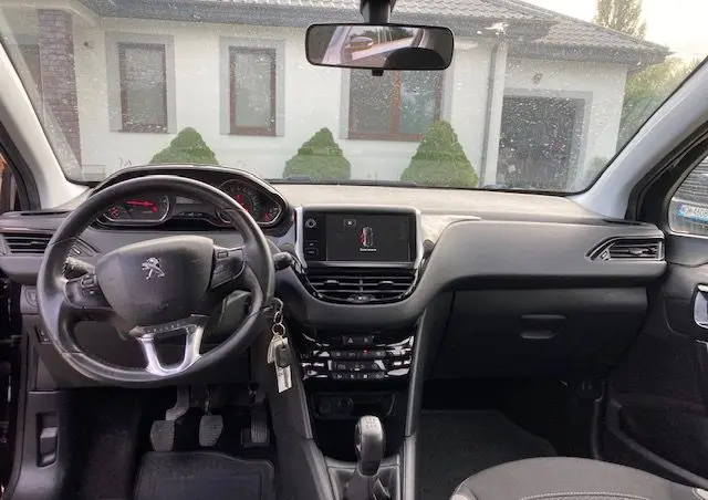 PEUGEOT 208 1.2 PureTech Active