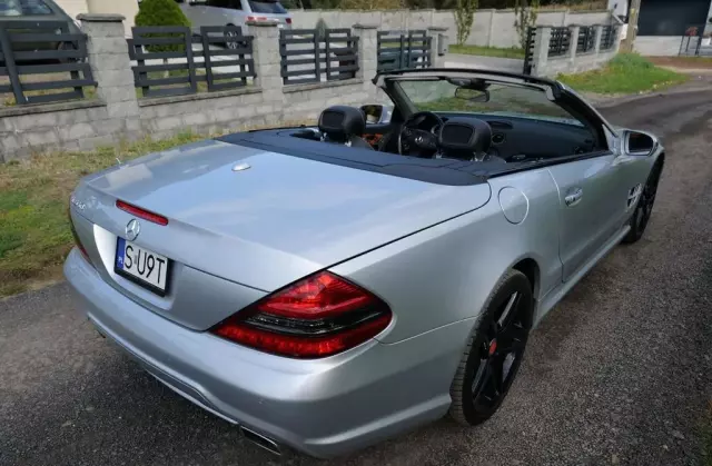 MERCEDES-BENZ SL 