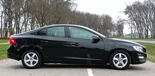 VOLVO S60 2.0 D2 (120 KM)