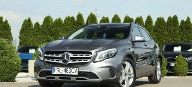 MERCEDES-BENZ Gla 