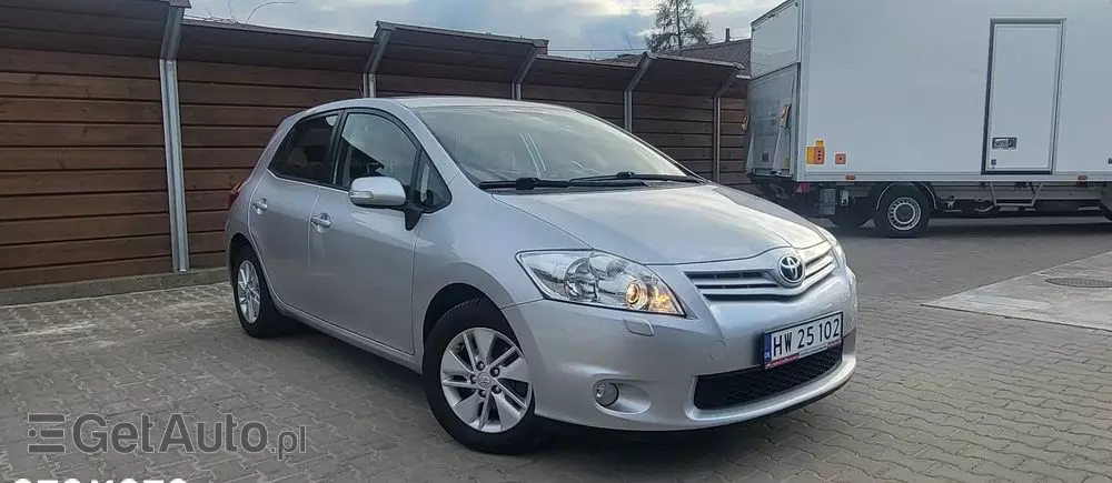 TOYOTA Auris 1.6 Comfort