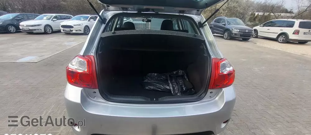 TOYOTA Auris 1.6 Comfort