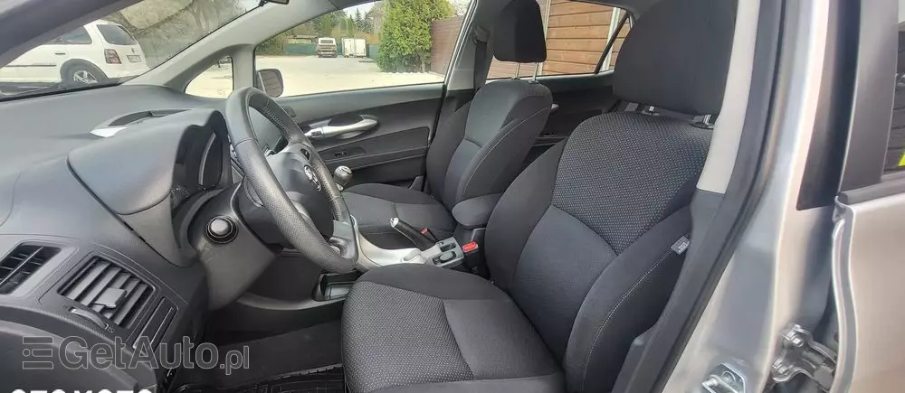 TOYOTA Auris 1.6 Comfort