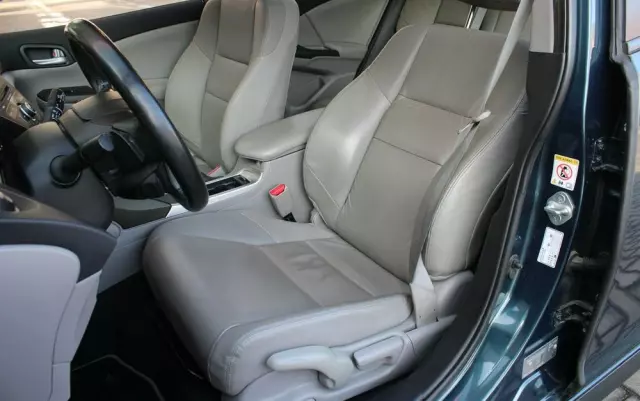 HONDA Civic 1.8i-VTEC i-SHIFT Executive