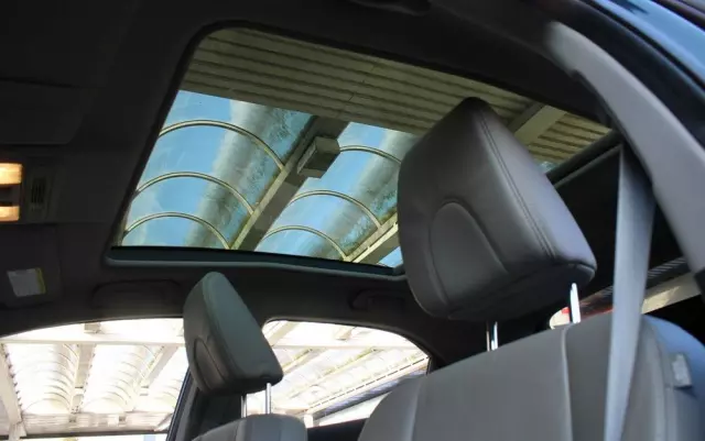 HONDA Civic 1.8i-VTEC i-SHIFT Executive