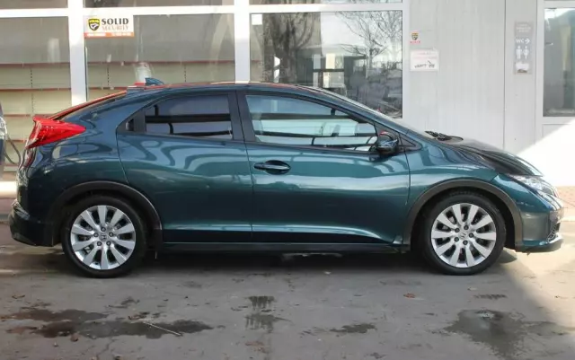 HONDA Civic 1.8i-VTEC i-SHIFT Executive