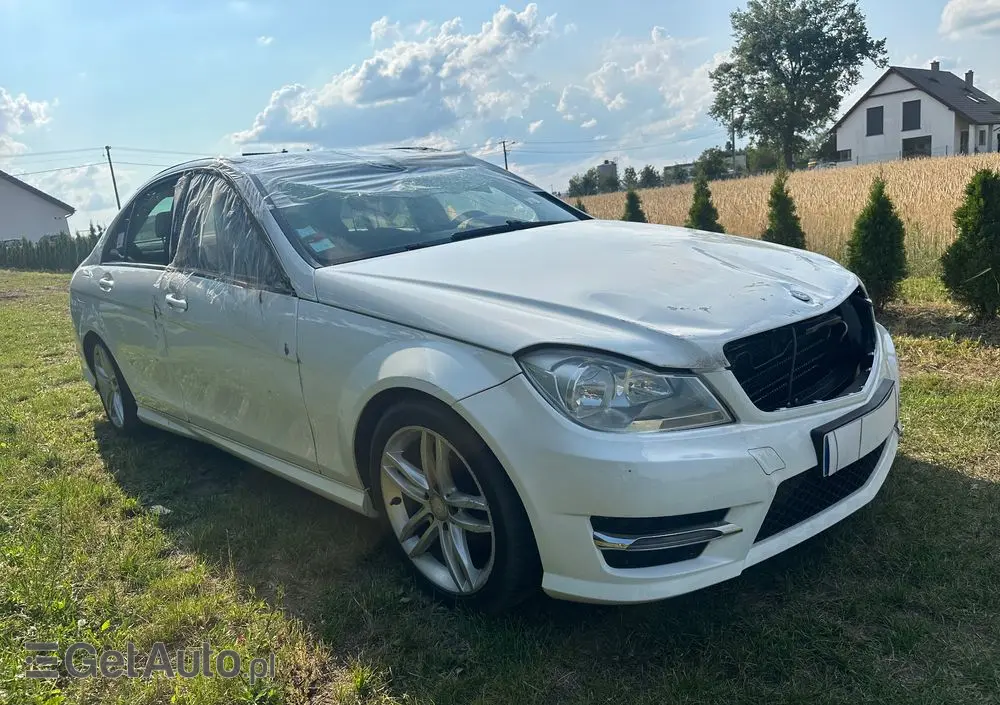 MERCEDES-BENZ Klasa C 200 CDI DPF (BlueEFFICIENCY)