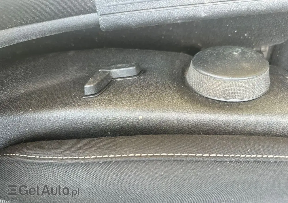 MERCEDES-BENZ Klasa C 200 CDI DPF (BlueEFFICIENCY)