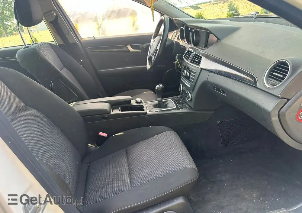 MERCEDES-BENZ Klasa C 200 CDI DPF (BlueEFFICIENCY)