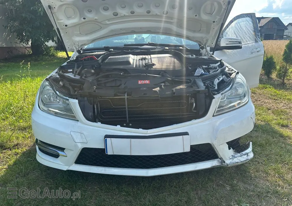 MERCEDES-BENZ Klasa C 200 CDI DPF (BlueEFFICIENCY)