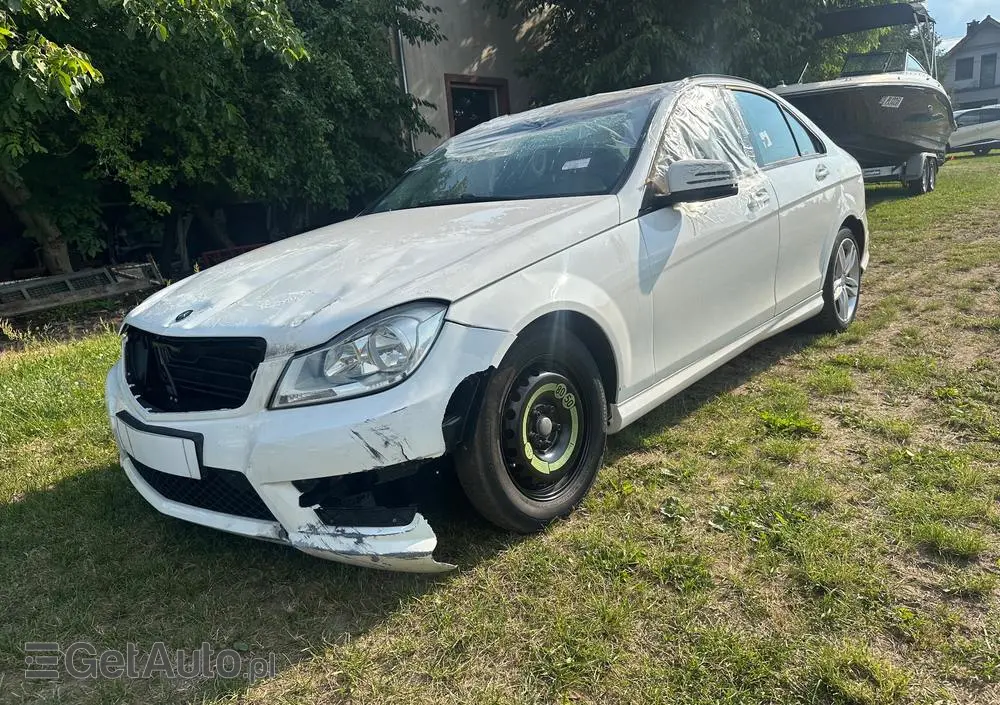 MERCEDES-BENZ Klasa C 200 CDI DPF (BlueEFFICIENCY)